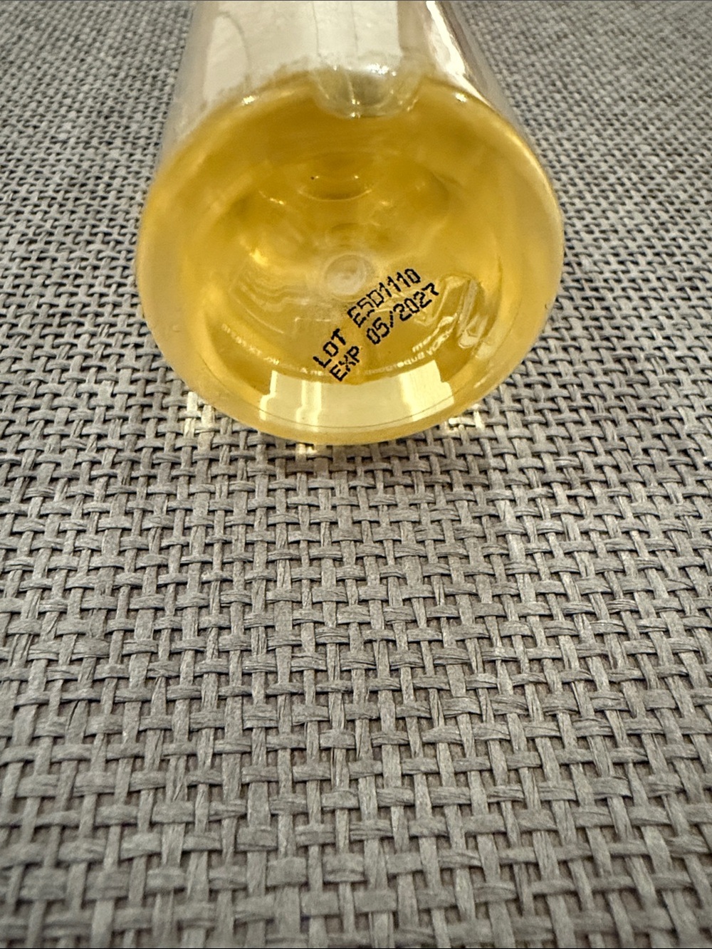 Supergoop! Glow Oil SPF 50 PA++++ dry body oil sunscreen water resistant 80 min - Picture 2 of 3